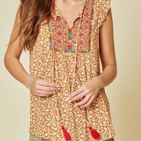 Boho Embroidered top with tassel tie - Picture 2 of 6